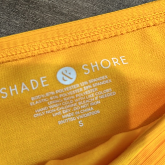 Shade & Shore bottoms Victoria’s Secret top - Picture 3 of 7